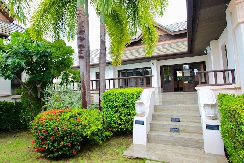 4-BR Villa, Prachuap Khiri Khan, Hua Hin, Hua Hin, Prachuap Khiri Khan, 4 Bedrooms, 325 sqm, Villa For Sale, by Woramet  Jiemdumnernkit, 500173015 - DDproperty.com