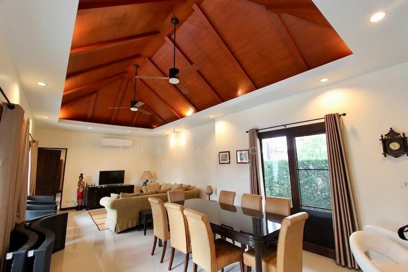 4-BR Villa, Prachuap Khiri Khan, Hua Hin, Hua Hin, Prachuap Khiri Khan, 4 Bedrooms, 325 sqm, Villa For Sale, by Woramet  Jiemdumnernkit, 500173015 - DDproperty.com