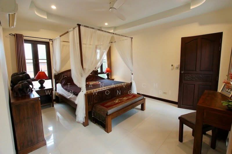 4-BR Villa, Prachuap Khiri Khan, Hua Hin, Hua Hin, Prachuap Khiri Khan, 4 Bedrooms, 325 sqm, Villa For Sale, by Woramet  Jiemdumnernkit, 500173015 - DDproperty.com