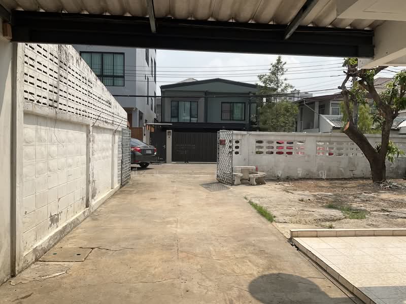 บ้านเดี่ยว2ชั้น63ตร.ว.3นอน2น้ำ1ห้องครัว 1ห้องแม่บ้านจอดรถได้หลายคัน มีบริเวณสนามหญ้า ขาย 11,500,000บ, กรุงเทพ, พระรามเก้า 41, สวนหลวง, สวนหลวง, กรุงเทพ, 150 ตร.ม., บ้านเดี่ยว ขาย, โดย ปรัศนียา ศรีเจริญ, 500173039 - DDproperty.com