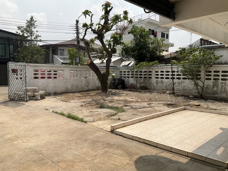 บ้านเดี่ยว2ชั้น63ตร.ว.3นอน2น้ำ1ห้องครัว 1ห้องแม่บ้านจอดรถได้หลายคัน มีบริเวณสนามหญ้า ขาย 11,500,000บ, กรุงเทพ, พระรามเก้า 41, สวนหลวง, สวนหลวง, กรุงเทพ, 150 ตร.ม., บ้านเดี่ยว ขาย, โดย ปรัศนียา ศรีเจริญ, 500173039 - DDproperty.com