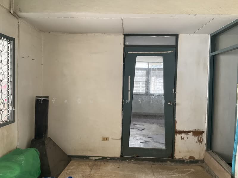 บ้านเดี่ยว2ชั้น63ตร.ว.3นอน2น้ำ1ห้องครัว 1ห้องแม่บ้านจอดรถได้หลายคัน มีบริเวณสนามหญ้า ขาย 11,500,000บ, Bangkok, พระรามเก้า 41, Suan Luang, Suan Luang, Bangkok, 3 Bedrooms, 150 sqm, Single Detached House For Sale, by ปรัศนียา ศรีเจริญ, 500173039 - DDproperty.com