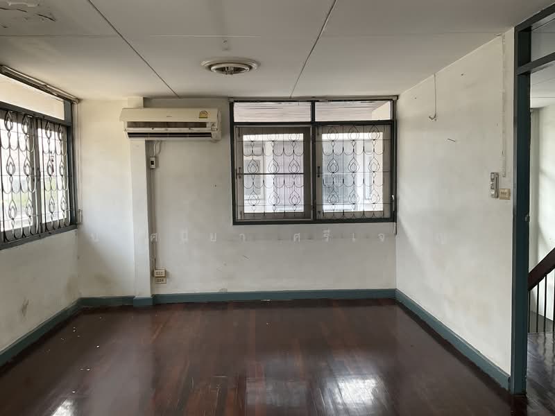 บ้านเดี่ยว2ชั้น63ตร.ว.3นอน2น้ำ1ห้องครัว 1ห้องแม่บ้านจอดรถได้หลายคัน มีบริเวณสนามหญ้า ขาย 11,500,000บ, Bangkok, พระรามเก้า 41, Suan Luang, Suan Luang, Bangkok, 3 Bedrooms, 150 sqm, Single Detached House For Sale, by ปรัศนียา ศรีเจริญ, 500173039 - DDproperty.com