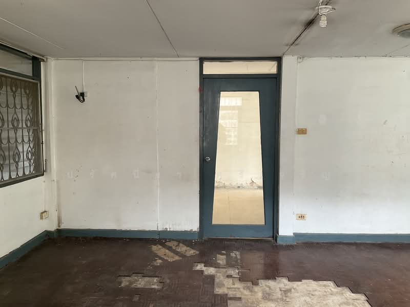 บ้านเดี่ยว2ชั้น63ตร.ว.3นอน2น้ำ1ห้องครัว 1ห้องแม่บ้านจอดรถได้หลายคัน มีบริเวณสนามหญ้า ขาย 11,500,000บ, Bangkok, พระรามเก้า 41, Suan Luang, Suan Luang, Bangkok, 3 Bedrooms, 150 sqm, Single Detached House For Sale, by ปรัศนียา ศรีเจริญ, 500173039 - DDproperty.com