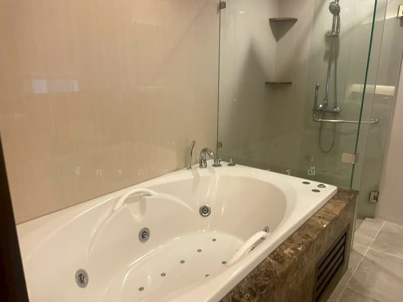 Ideal 24, Bangkok, 85 Sukhumvit 24 Alley, Khong Tan, Khlong Toei, Bangkok, 4 Bedrooms, 326 sqm, Condo For Sale, by จักรภณ ภูวเศรณี, 500173055 - DDproperty.com