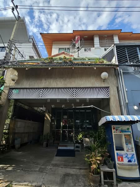 Prinluck Navamin, Bangkok, Nawamin Road, Khlong Kum, Bueng Kum, Bangkok, 3 Bedrooms, 180 sqm, Townhouse For Sale, by สมโพธิ เทศวิรัช, 500173101 - DDproperty.com