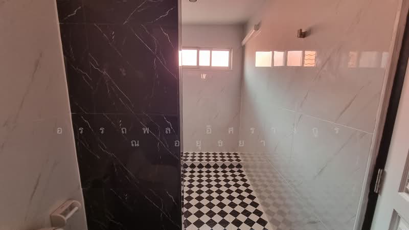 Townhouse Thonglor BTS 800 meters., Bangkok, Khlong Tan Nua, Watthana, Bangkok, 3 Bedrooms, 220 sqm, Townhouse For Rent, by Attnapol Issarangul Na Ayudhya, 500173178 - DDproperty.com