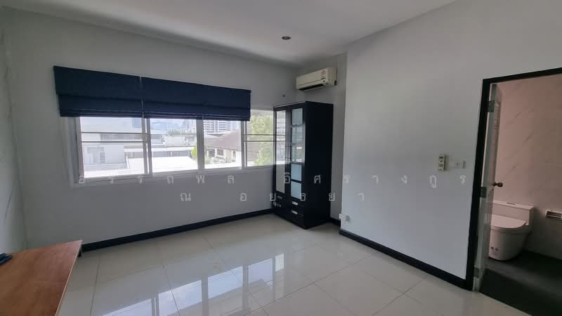 Townhouse Thonglor BTS 800 meters., Bangkok, Khlong Tan Nua, Watthana, Bangkok, 3 Bedrooms, 220 sqm, Townhouse For Rent, by Attnapol Issarangul Na Ayudhya, 500173178 - DDproperty.com