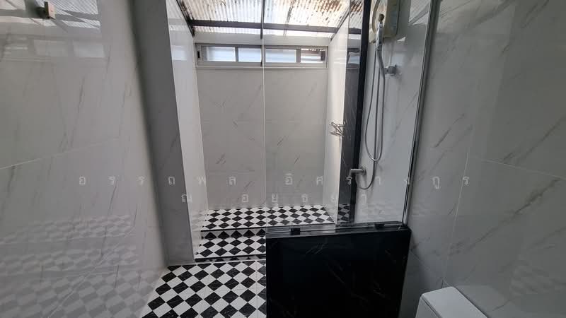 Townhouse Thonglor BTS 800 meters., Bangkok, Khlong Tan Nua, Watthana, Bangkok, 3 Bedrooms, 220 sqm, Townhouse For Rent, by Attnapol Issarangul Na Ayudhya, 500173178 - DDproperty.com