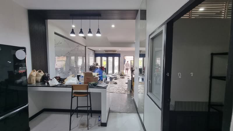 Townhouse Thonglor BTS 800 meters., Bangkok, Khlong Tan Nua, Watthana, Bangkok, 3 Bedrooms, 220 sqm, Townhouse For Rent, by Attnapol Issarangul Na Ayudhya, 500173178 - DDproperty.com