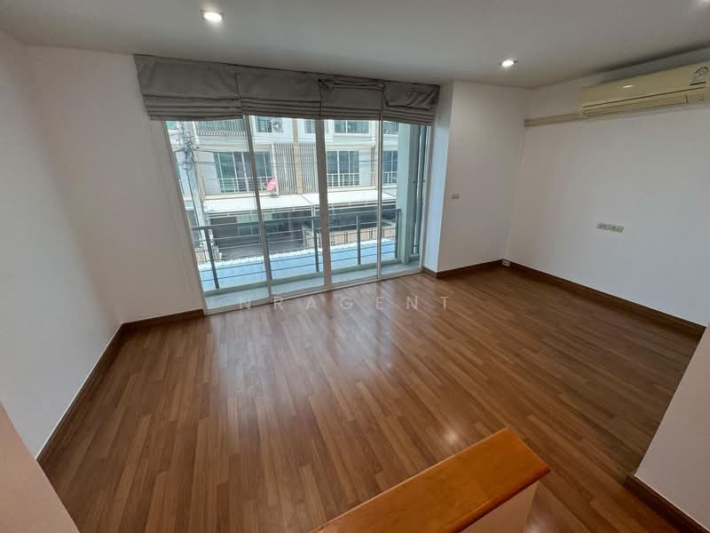 ลุมพินี ทาวน์ เรสซิเดนซ์ ลาดพร้าว สเตชั่น : Lumpini Town Residence Ladprao Station, กรุงเทพ, จอมพล, จตุจักร, กรุงเทพ, 200 ตร.ม., ทาวน์เฮ้าส์ ขาย, โดย NRagent, 500173213 - DDproperty.com