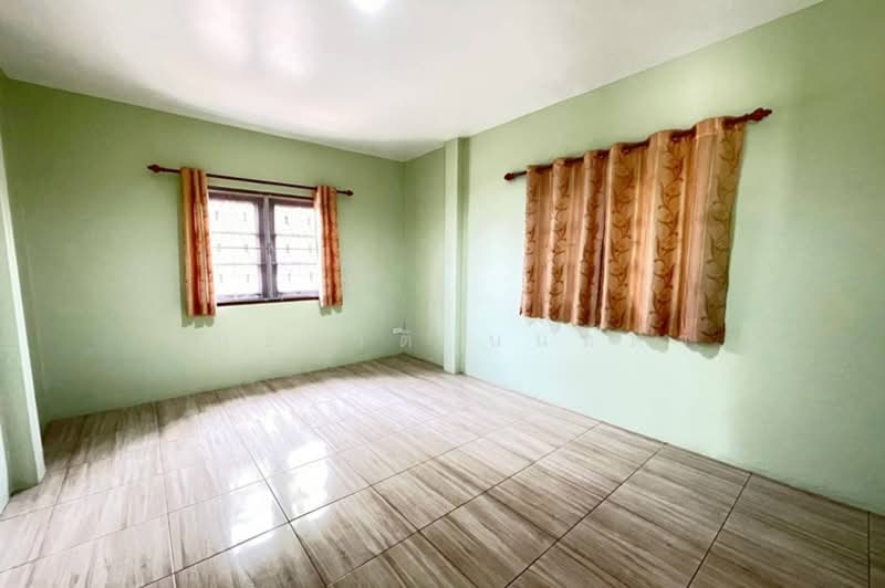 บ้านเดี่ยว เนื้อที่ 60 ตร.ว. ซอยไสวประชาราษฎร์ 17 (ใกล้ตลาดเอซีคลอง 4), Pathum Thani, Lat Sawai, Lam Luk Ka, Pathum Thani, 4 Bedrooms, 240 sqm, Single Detached House For Sale, by ชนะชาติ นนท์ตา, 500173290 - DDproperty.com