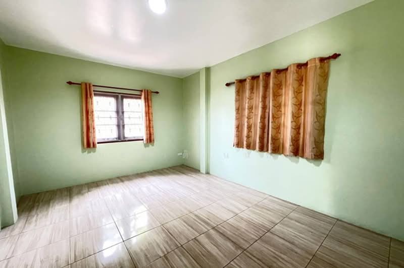 บ้านเดี่ยว เนื้อที่ 60 ตร.ว. ซอยไสวประชาราษฎร์ 17 (ใกล้ตลาดเอซีคลอง 4), Pathum Thani, Lat Sawai, Lam Luk Ka, Pathum Thani, 4 Bedrooms, 240 sqm, Single Detached House For Sale, by ชนะชาติ นนท์ตา, 500173290 - DDproperty.com