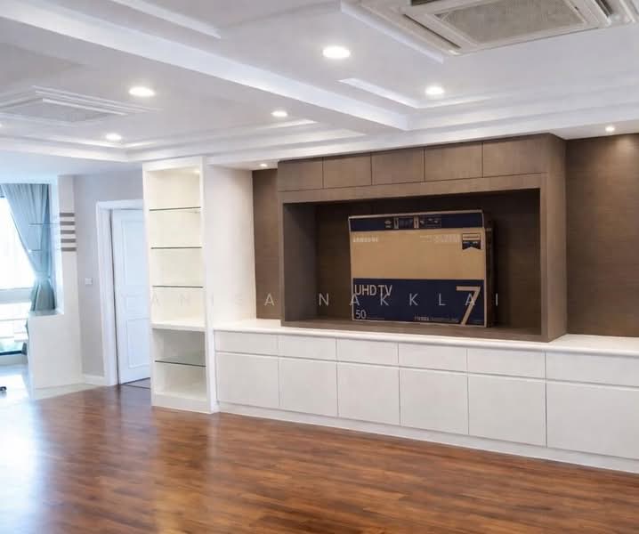 President Park Sukhumvit 24, Bangkok, 99 Sukhumvit 24 Alley, Khlongtoei Nua, Watthana, Bangkok, 3 Bedrooms, 261 sqm, Condo For Rent, by Yanisa Nakklai, 500173303 - DDproperty.com