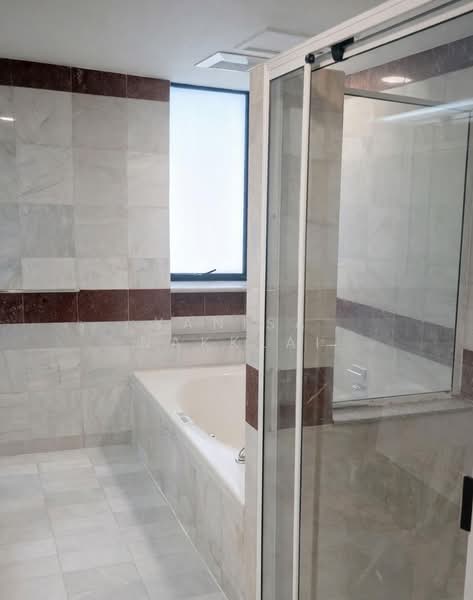 President Park Sukhumvit 24, Bangkok, 99 Sukhumvit 24 Alley, Khlongtoei Nua, Watthana, Bangkok, 3 Bedrooms, 261 sqm, Condo For Rent, by Yanisa Nakklai, 500173303 - DDproperty.com