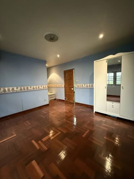 Sriwara Town in Town, Bangkok, Sriwara Road, Phlapphla, Wang Thonglang, Bangkok, 4 Bedrooms, 170 sqm, Townhouse For Sale, by NRagent, 500173337 - DDproperty.com