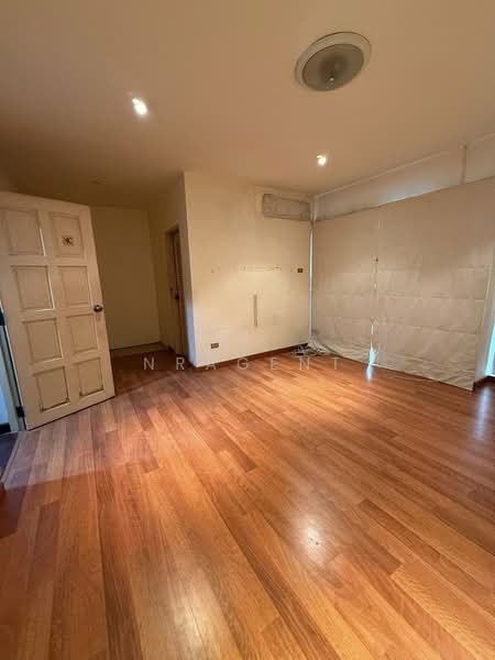 Sriwara Town in Town, Bangkok, Sriwara Road, Phlapphla, Wang Thonglang, Bangkok, 4 Bedrooms, 170 sqm, Townhouse For Sale, by NRagent, 500173337 - DDproperty.com