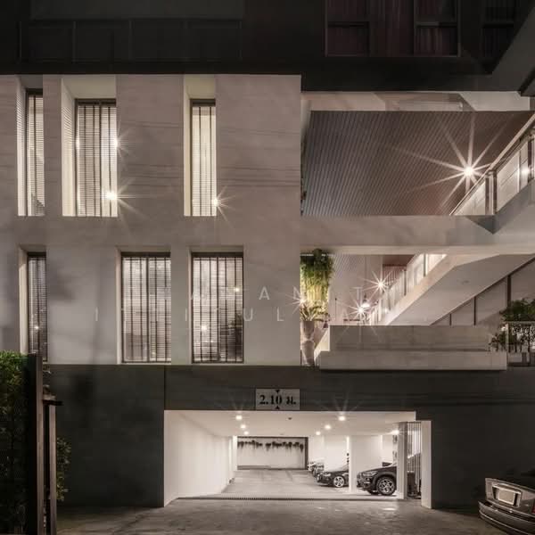 The Pillar Sukhumvit 71, Bangkok, 27 Soi Phattanawert 12, Phra Kanong Nua, Watthana, Bangkok, 3 Bedrooms, 314 sqm, Condo For Sale, by Thananith Ittitulyapong, 500173346 - DDproperty.com