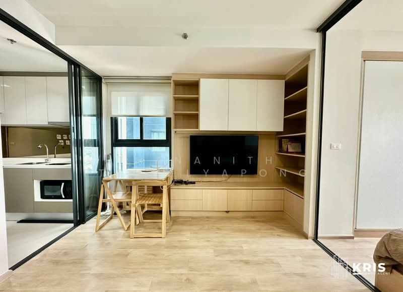 IDEO Sathorn-Wongwian Yai, Bangkok, 219 Soi Krung Thonburi 1, Khlong Ton Sai, Khlong San, Bangkok, 1 Bedroom, 35 sqm, Condo For Rent, by Thananith Ittitulyapong, 500173437 - DDproperty.com