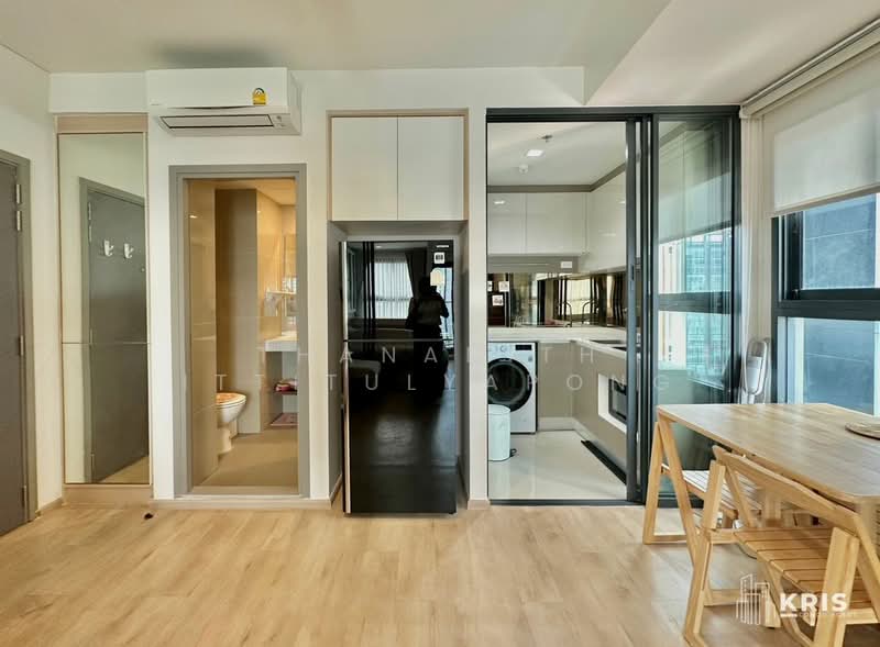 IDEO Sathorn-Wongwian Yai, Bangkok, 219 Soi Krung Thonburi 1, Khlong Ton Sai, Khlong San, Bangkok, 1 Bedroom, 35 sqm, Condo For Rent, by Thananith Ittitulyapong, 500173437 - DDproperty.com