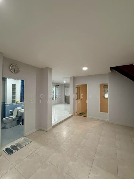 Perfect Place Ramkhamhaeng 164, Bangkok, Soi Ramkhamhaeng 164, Saphan Sung, Saphan Sung, Bangkok, 4 Bedrooms, 180 sqm, Single Detached House For Sale, by HOME Real Estate Service, 500173440 - DDproperty.com