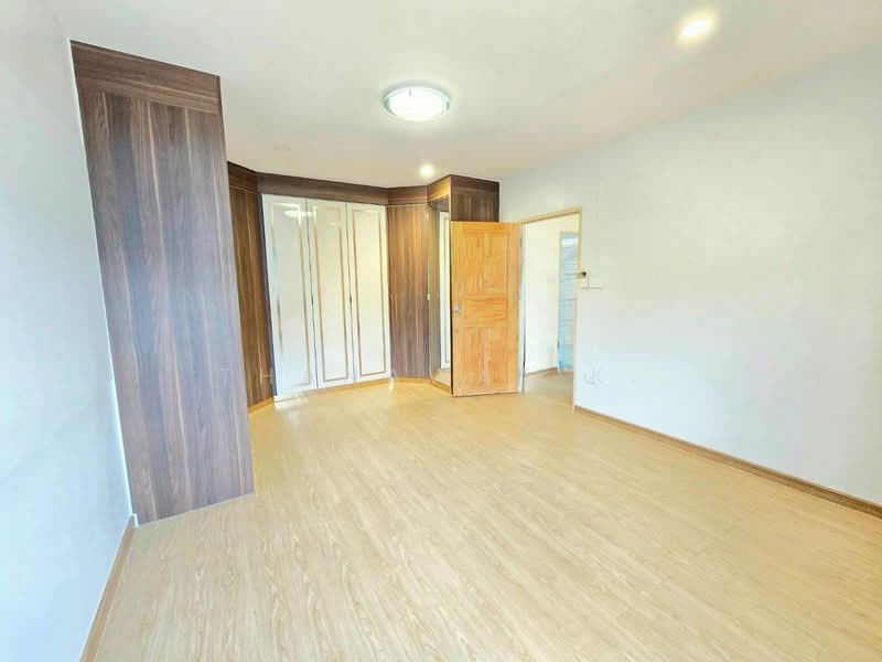 Kanya House, Samut Prakan, Soi Bearing 34 Dansamrong 62, Samrong Nua, Muang Samut Prakarn, Samut Prakan, 4 Bedrooms, 190 sqm, Condo For Sale, by Thanawat K., 500173466 - DDproperty.com