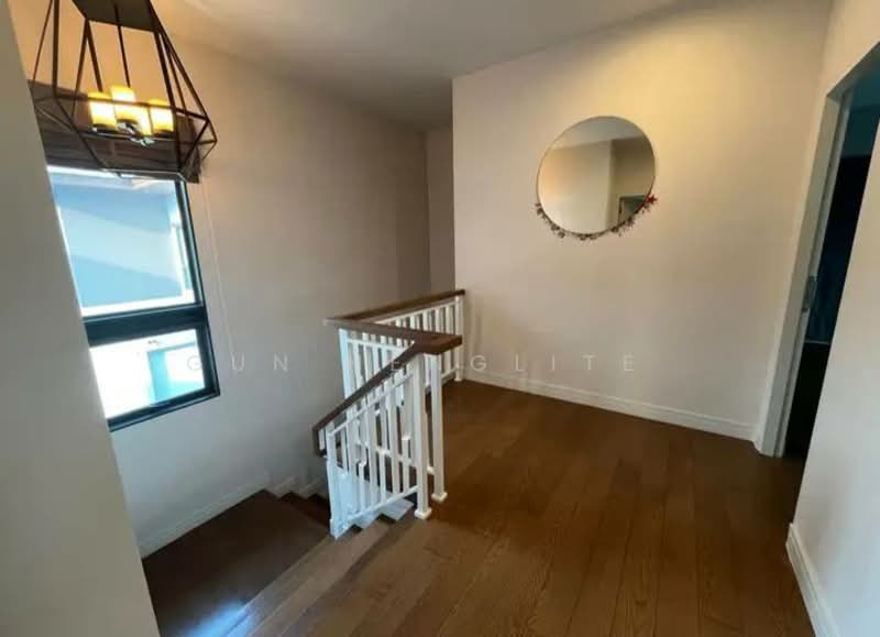 Burasiri Pattanakarn, Bangkok, New Pattanakarn Road, Prawet, Prawet, Bangkok, 4 Bedrooms, 250 sqm, Single Detached House For Sale, by Gun Henglite , 500173492 - DDproperty.com