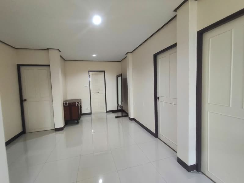 7-BR House, Bangkok, Khan Na Yao, Khan Na Yao, Bangkok, 7 Bedrooms, 500 sqm, Single Detached House For Rent, by Gun Henglite , 500173499 - DDproperty.com