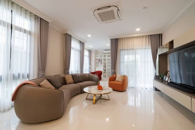 Nantawan Rama 9 - New Krungthepkreetha, Bangkok, Saphan Sung, Saphan Sung, Bangkok, 4 Bedrooms, 378 sqm, Single Detached House For Sale, by Gun Henglite , 500173514 - DDproperty.com