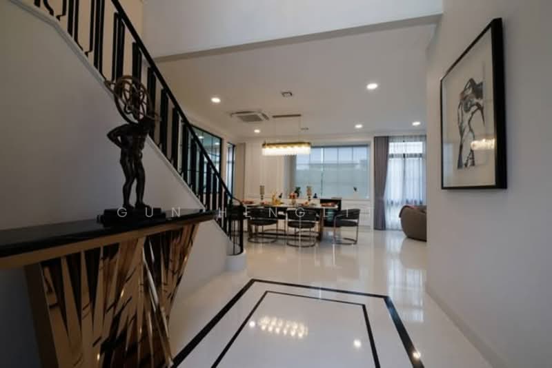 Nantawan Rama 9 - New Krungthepkreetha, Bangkok, Saphan Sung, Saphan Sung, Bangkok, 4 Bedrooms, 378 sqm, Single Detached House For Sale, by Gun Henglite , 500173514 - DDproperty.com