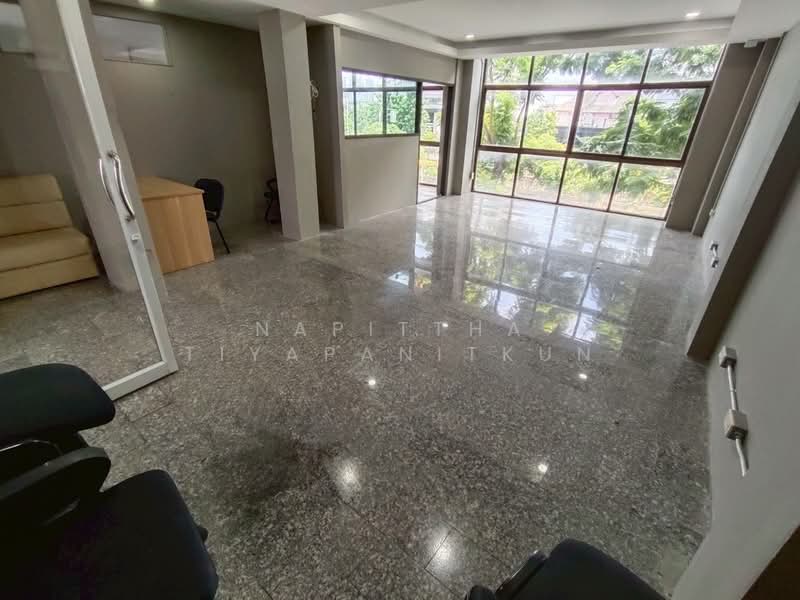 Two Connected Commercial Units located on Main Road Naradhiwas, Bangkok, นราธิวาสราชนครินทร์, Chong Nonsi, Yan Nawa, Bangkok, , 420 sqm, Shophouse For Rent, by Napittha Tiyapanitkun, 500173536 - DDproperty.com