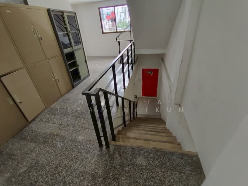 Two Connected Commercial Units located on Main Road Naradhiwas, Bangkok, นราธิวาสราชนครินทร์, Chong Nonsi, Yan Nawa, Bangkok, , 420 sqm, Shophouse For Rent, by Napittha Tiyapanitkun, 500173536 - DDproperty.com