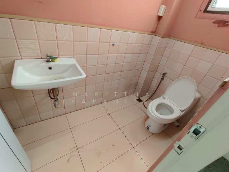 Two Connected Commercial Units located on Main Road Naradhiwas, Bangkok, นราธิวาสราชนครินทร์, Chong Nonsi, Yan Nawa, Bangkok, , 420 sqm, Shophouse For Rent, by Napittha Tiyapanitkun, 500173536 - DDproperty.com