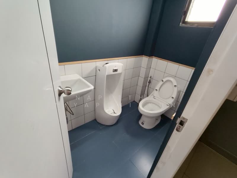 Two Connected Commercial Units located on Main Road Naradhiwas, Bangkok, นราธิวาสราชนครินทร์, Chong Nonsi, Yan Nawa, Bangkok, , 420 sqm, Shophouse For Rent, by Napittha Tiyapanitkun, 500173536 - DDproperty.com