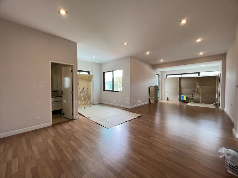 The Grand Rama 2, Samut Sakhon, Rama 2 Road, Phanthai Norasing, Muang Samut Sakhon, Samut Sakhon, 5 Bedrooms, 315 sqm, Single Detached House For Sale, by ปภัชญา ธนัตถ์ภรณ์, 500173601 - DDproperty.com