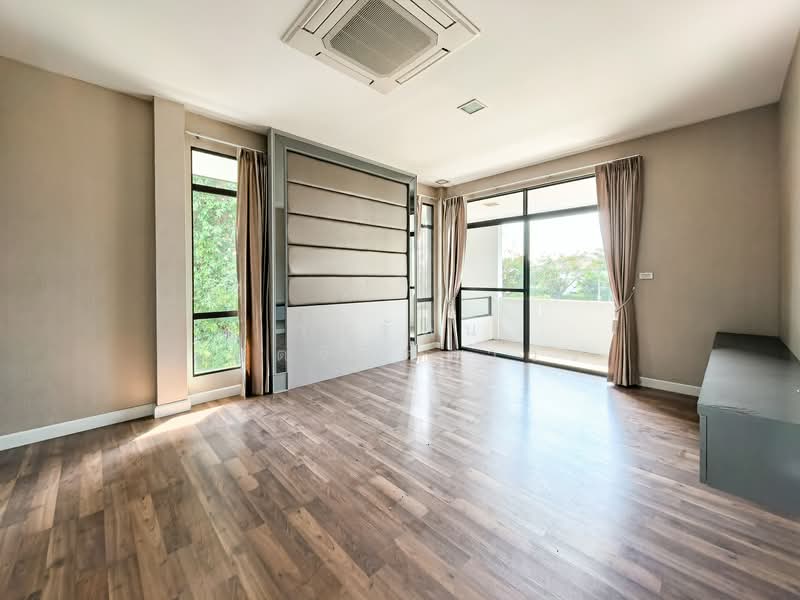 Manthana Onnut–Wongwaen 4, Bangkok, Eastern Ring Road, Prawet, Prawet, Bangkok, 4 Bedrooms, 231 sqm, Single Detached House For Sale, by Roongrat Maitreejittawon, 500173612 - DDproperty.com