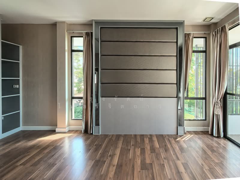 Manthana Onnut–Wongwaen 4, Bangkok, Eastern Ring Road, Prawet, Prawet, Bangkok, 4 Bedrooms, 231 sqm, Single Detached House For Sale, by Roongrat Maitreejittawon, 500173612 - DDproperty.com