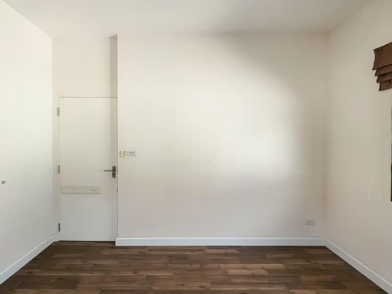 Manthana Onnut–Wongwaen 4 : มัณฑนา อ่อนนุช-วงแหวน 4, กรุงเทพ, ถนนวงแหวนตะวันออก, ประเวศ, ประเวศ, กรุงเทพ, 231 ตร.ม., บ้านเดี่ยว ขาย, โดย รุ่งรัตน์ ไมตรีจิตถาวร, 500173612 - DDproperty.com