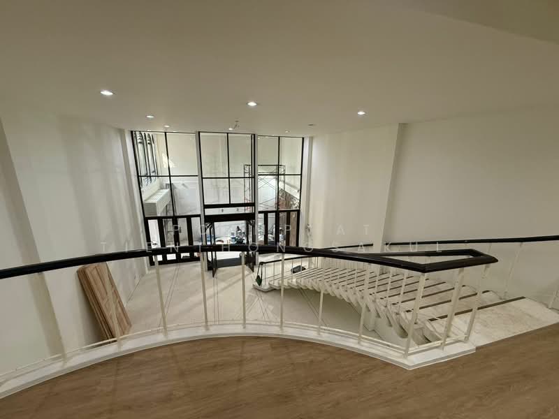 4-BR House, Bangkok, Wang Mai, Pathum Wan, Bangkok, 4 Bedrooms, 1,000 sqm, Single Detached House For Sale, by Poomphat Tienthongsakul, 500173649 - DDproperty.com