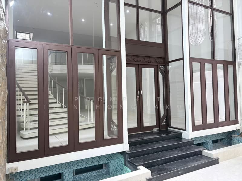 4-BR House, Bangkok, Wang Mai, Pathum Wan, Bangkok, 4 Bedrooms, 1,000 sqm, Single Detached House For Sale, by Poomphat Tienthongsakul, 500173649 - DDproperty.com