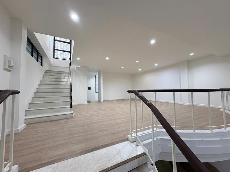 บ้าน 4-ห้องนอน, กรุงเทพ, วังใหม่, ปทุมวัน, กรุงเทพ, 1,000 ตร.ม., บ้านเดี่ยว ขาย, โดย Poomphat Tienthongsakul, 500173649 - DDproperty.com