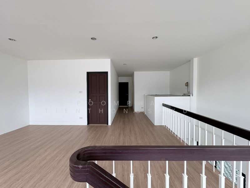 4-BR House, Bangkok, Wang Mai, Pathum Wan, Bangkok, 4 Bedrooms, 1,000 sqm, Single Detached House For Sale, by Poomphat Tienthongsakul, 500173649 - DDproperty.com