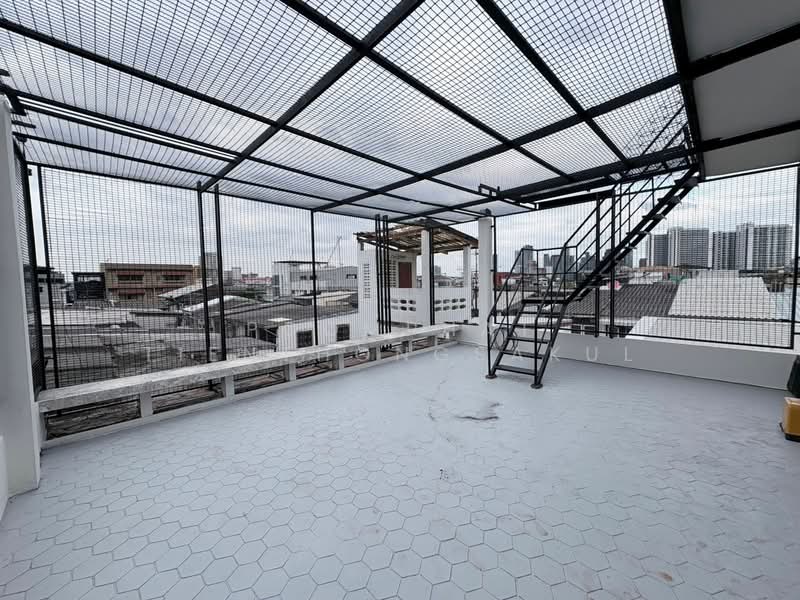 4-BR House, Bangkok, Wang Mai, Pathum Wan, Bangkok, 4 Bedrooms, 1,000 sqm, Single Detached House For Sale, by Poomphat Tienthongsakul, 500173649 - DDproperty.com