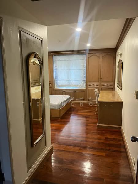 Las Colinas, Bangkok, Sukhumvit 21 Road, Khlongtoei Nua, Watthana, Bangkok, 2 Bedrooms, 140 sqm, Condo For Sale, by Poomphat Tienthongsakul, 500173682 - DDproperty.com