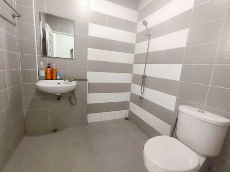 ขายเพราะย้ายไปอยู่ ตจว สภาพบ้านดีโปร่ง ถนนกว้าง ขายทาวน์เฮ้าส์ บ้านสวนพฤกษา ซอย 12, Chon Buri (Pattaya), Nong Ri, Muang Chon Buri, Chon Buri (Pattaya), 2 Bedrooms, 129 sqm, Townhouse For Sale, by นภา, 500173708 - DDproperty.com