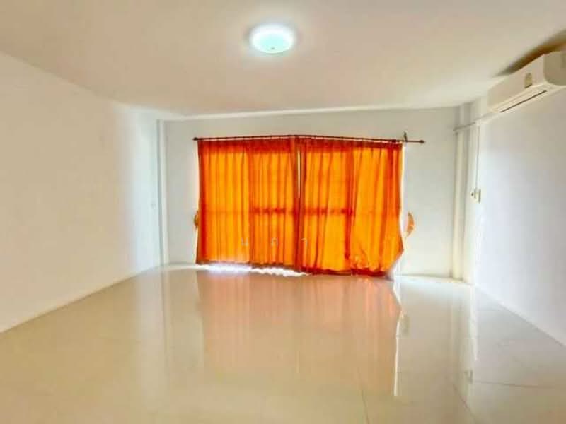 ขายเพราะย้ายไปอยู่ ตจว สภาพบ้านดีโปร่ง ถนนกว้าง ขายทาวน์เฮ้าส์ บ้านสวนพฤกษา ซอย 12, ชลบุรี, หนองรี, เมืองชลบุรี, ชลบุรี, 129 ตร.ม., ทาวน์เฮ้าส์ ขาย, โดย นภา, 500173708 - DDproperty.com