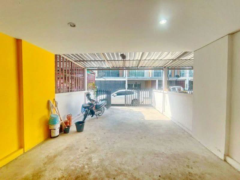 ขายเพราะย้ายไปอยู่ ตจว สภาพบ้านดีโปร่ง ถนนกว้าง ขายทาวน์เฮ้าส์ บ้านสวนพฤกษา ซอย 12, ชลบุรี, หนองรี, เมืองชลบุรี, ชลบุรี, 129 ตร.ม., ทาวน์เฮ้าส์ ขาย, โดย นภา, 500173708 - DDproperty.com