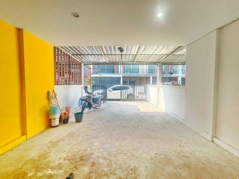 ขายเพราะย้ายไปอยู่ ตจว สภาพบ้านดีโปร่ง ถนนกว้าง ขายทาวน์เฮ้าส์ บ้านสวนพฤกษา ซอย 12, ชลบุรี, หนองรี, เมืองชลบุรี, ชลบุรี, 129 ตร.ม., ทาวน์เฮ้าส์ ขาย, โดย นภา, 500173708 - DDproperty.com