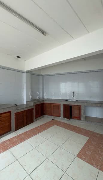 อาคารพาณิชย์ 4.5 ชั้น ห้องมุม มีพื้นที่ด้านข้าง ติดถนนราชพฤกษ์ ใกล้บุญถาวร และ MRT บางรักน้อย-ท่าอิฐ, Nonthaburi, Bang Rak Noi, Muang Nonthaburi, Nonthaburi, , 468 sqm, Shophouse For Rent, by Supaporn Sekajarn, 500173709 - DDproperty.com