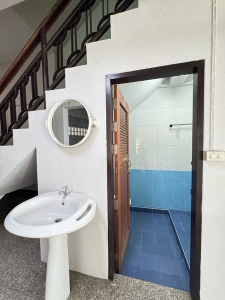 อาคารพาณิชย์ 4.5 ชั้น ห้องมุม มีพื้นที่ด้านข้าง ติดถนนราชพฤกษ์ ใกล้บุญถาวร และ MRT บางรักน้อย-ท่าอิฐ, Nonthaburi, Bang Rak Noi, Muang Nonthaburi, Nonthaburi, , 468 sqm, Shophouse For Rent, by Supaporn Sekajarn, 500173709 - DDproperty.com